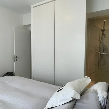 2 Centre De Knokke, A 300 M De La *